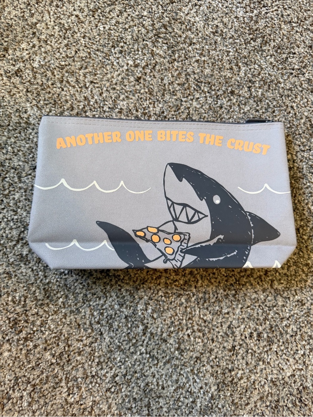 Thirty-One Medium Zipper Pouch